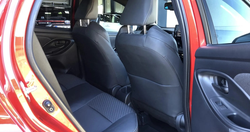 Toyota Yaris cena 82900 przebieg: 29149, rok produkcji 2021 z Świdnik małe 172